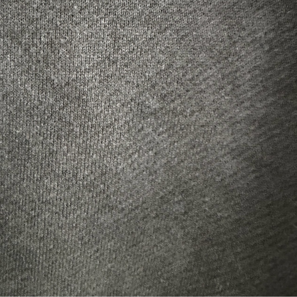 AMO upcycled sweatshirt with embroidery and heart - Picture 10 of 10